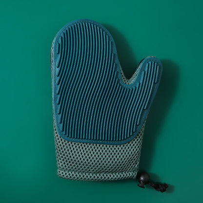 GroomGlove